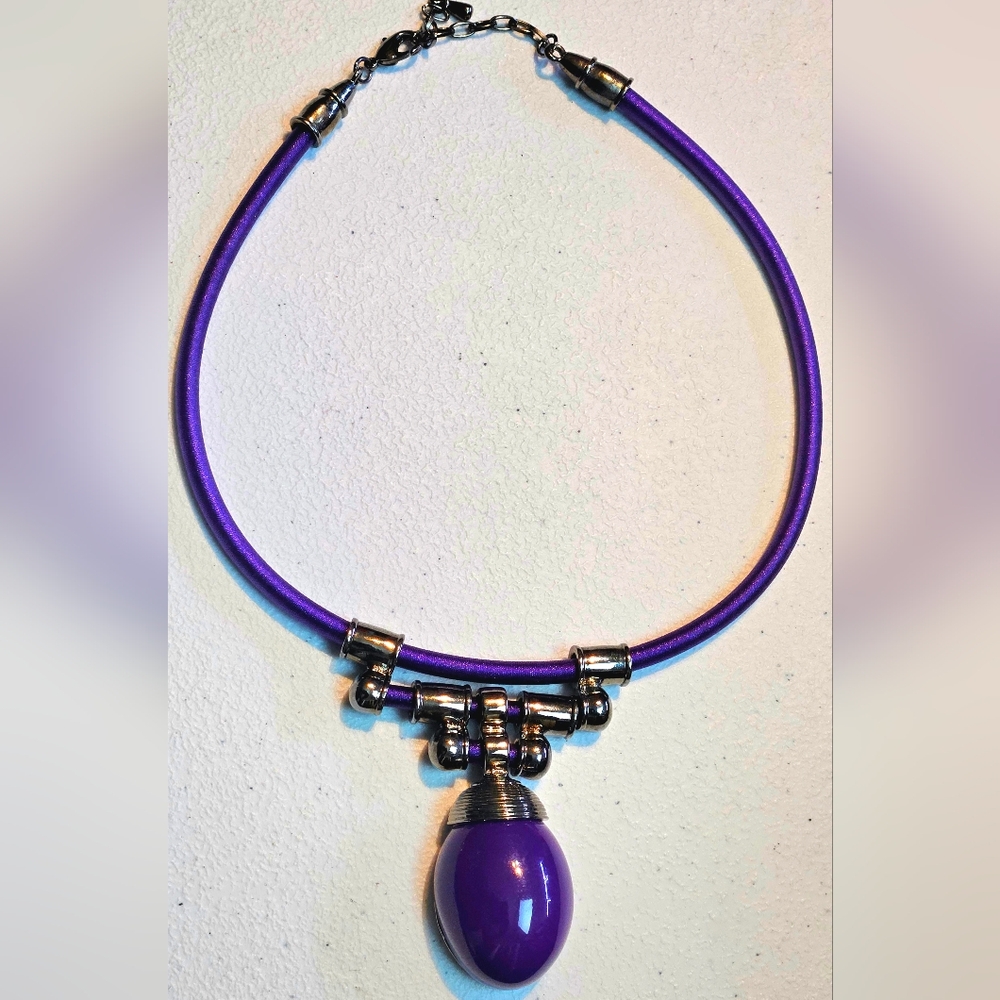 Vintage Moroccan Purple Pendant Choker with Silver Detailing